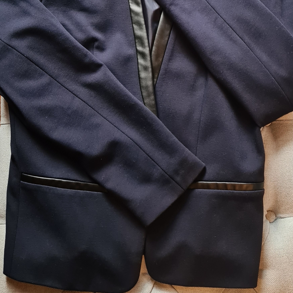 CLOSEOUT Blazer - Picture 7 of 15
